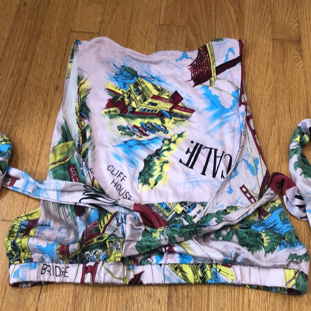 POSTCARD WRAP TOP L - Picture 9 of 11